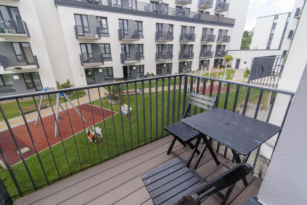Modern Apartment Next To Ozas Park By Urban Rent Вильнюс Экстерьер фото