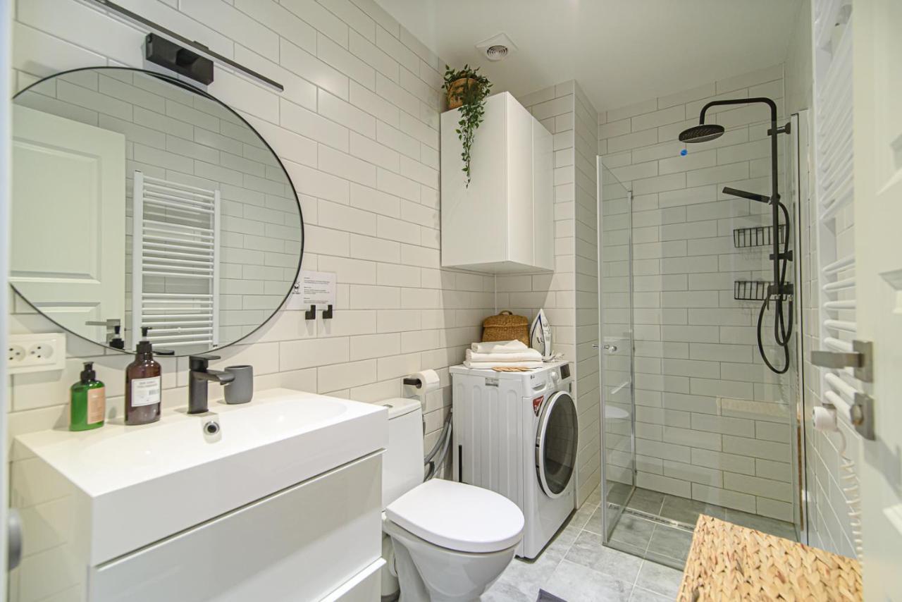 Modern Apartment Next To Ozas Park By Urban Rent Вильнюс Экстерьер фото